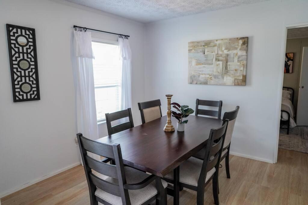 Beautiful Stylish 3 Bedroom Home In Greenville Exterior photo